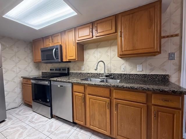 12802 Midway Road, Unit 2016 Dallas, TX 75244 - Photo 3 of 11