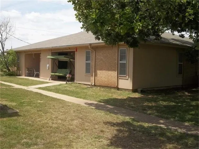 $632 | 1512 Primrose Lane, Cisco, TX 76437