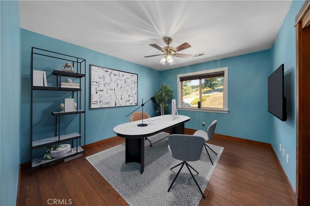 29600 Goldspike Road Tehachapi, CA 93561 - Photo 13 of 48 a room with furniture pool table and window