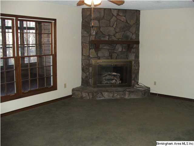 735 Cahaba Manor Trail Pelham, AL 35124 - Photo 5 of 22
