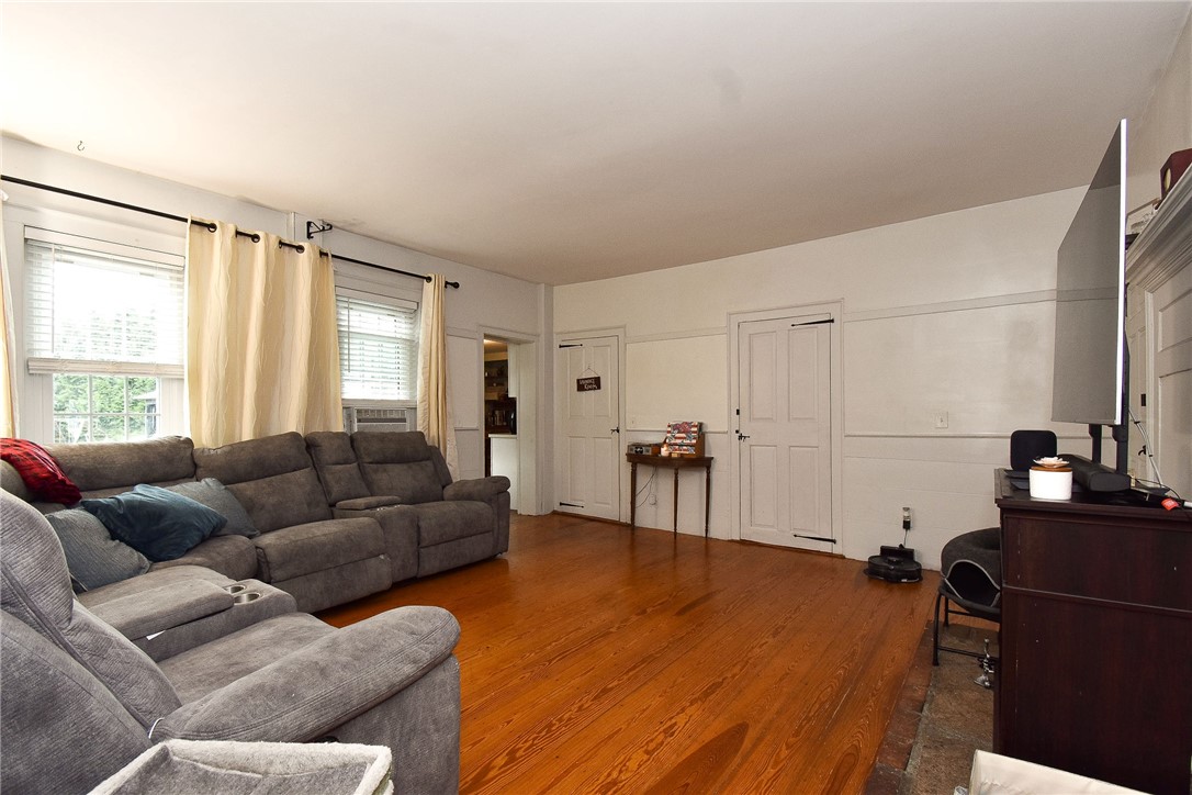 195 Town Farm Road Coventry, RI 02816 - Photo 32 of 47 1st floor living room