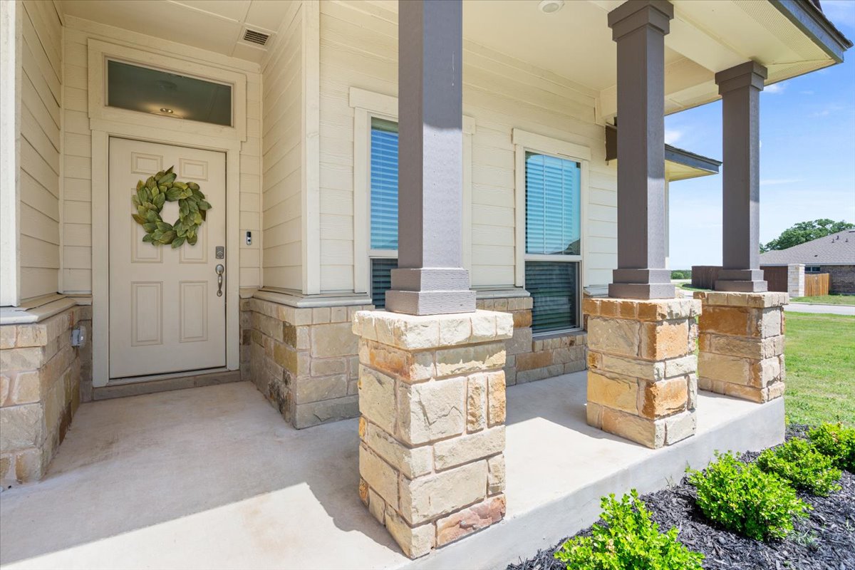 5830 Copano Road Belton, TX 76513 - Photo 5 of 34 View of exterior entry featuring visible vents and covered porch