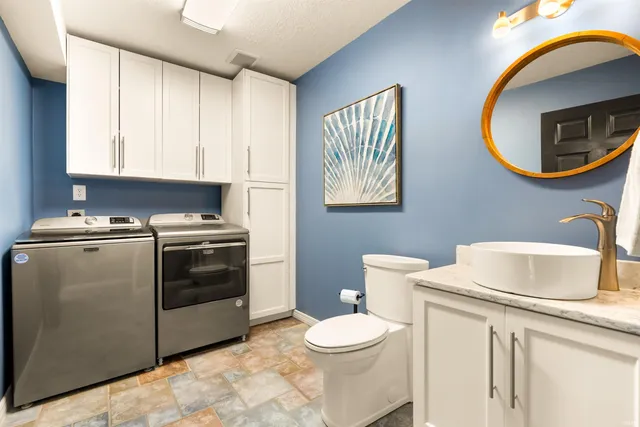 $599,999 | 2624 East Stalf Road, Columbia City, IN 46725