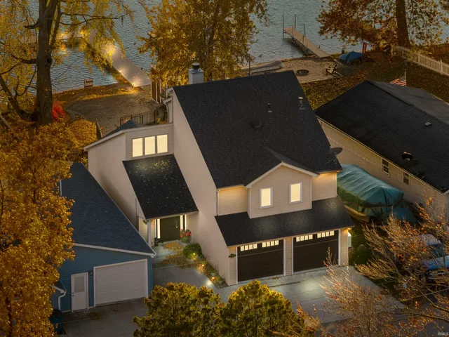 $599,999 | 2624 East Stalf Road, Columbia City, IN 46725