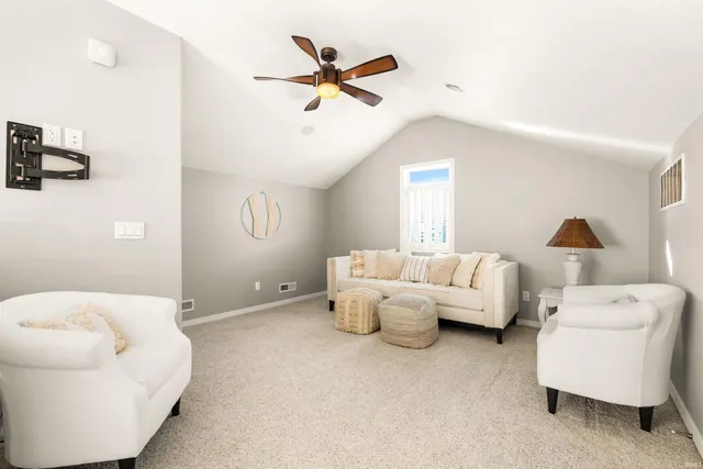 $599,999 | 2624 East Stalf Road, Columbia City, IN 46725