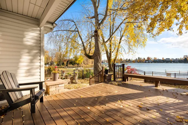 $599,999 | 2624 East Stalf Road, Columbia City, IN 46725