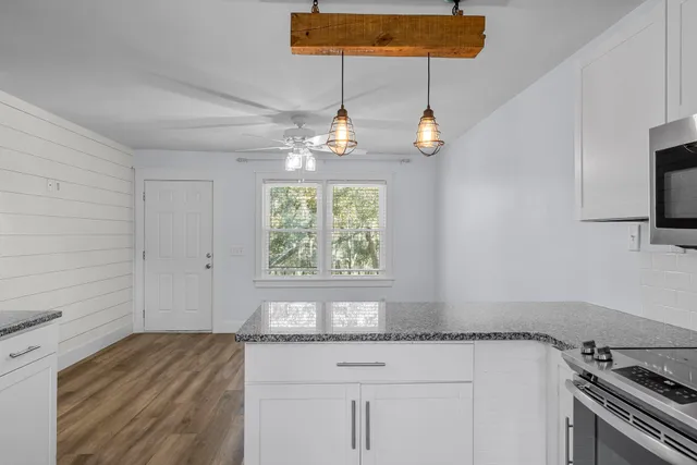 $285,000 | 404 St Charles Court, Charleston, SC 29407