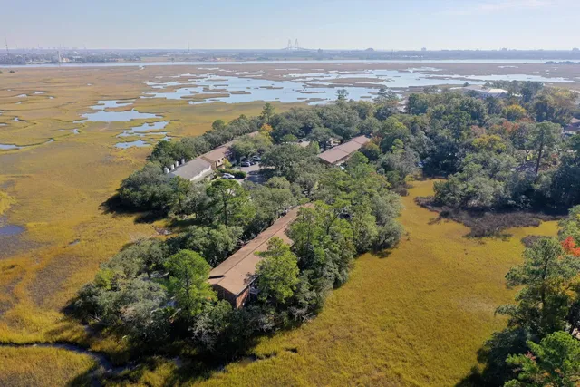 $285,000 | 404 St Charles Court, Charleston, SC 29407