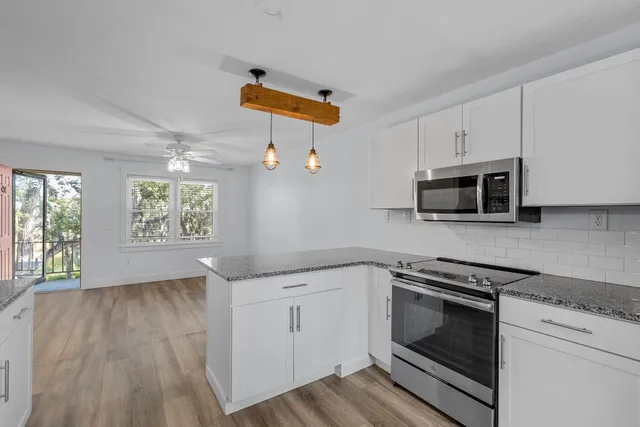 $285,000 | 404 St Charles Court, Charleston, SC 29407