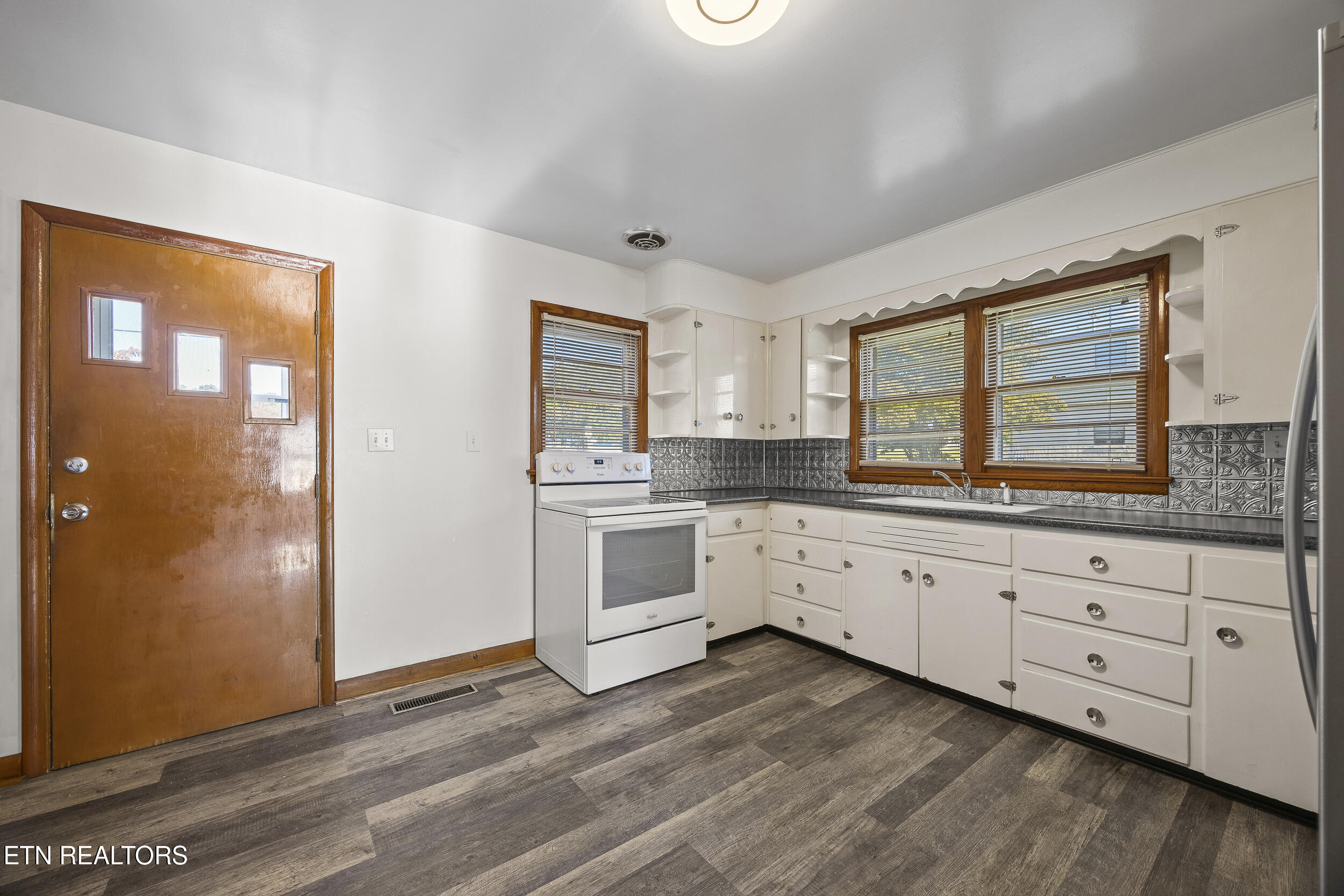 112 McMahan Road Seymour, TN 37865 - Photo 11 of 35 Kitchen