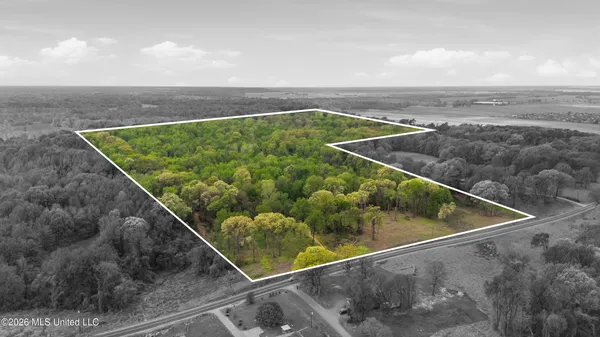 $390,000 | 6 Nail Road, Walls, MS 38680