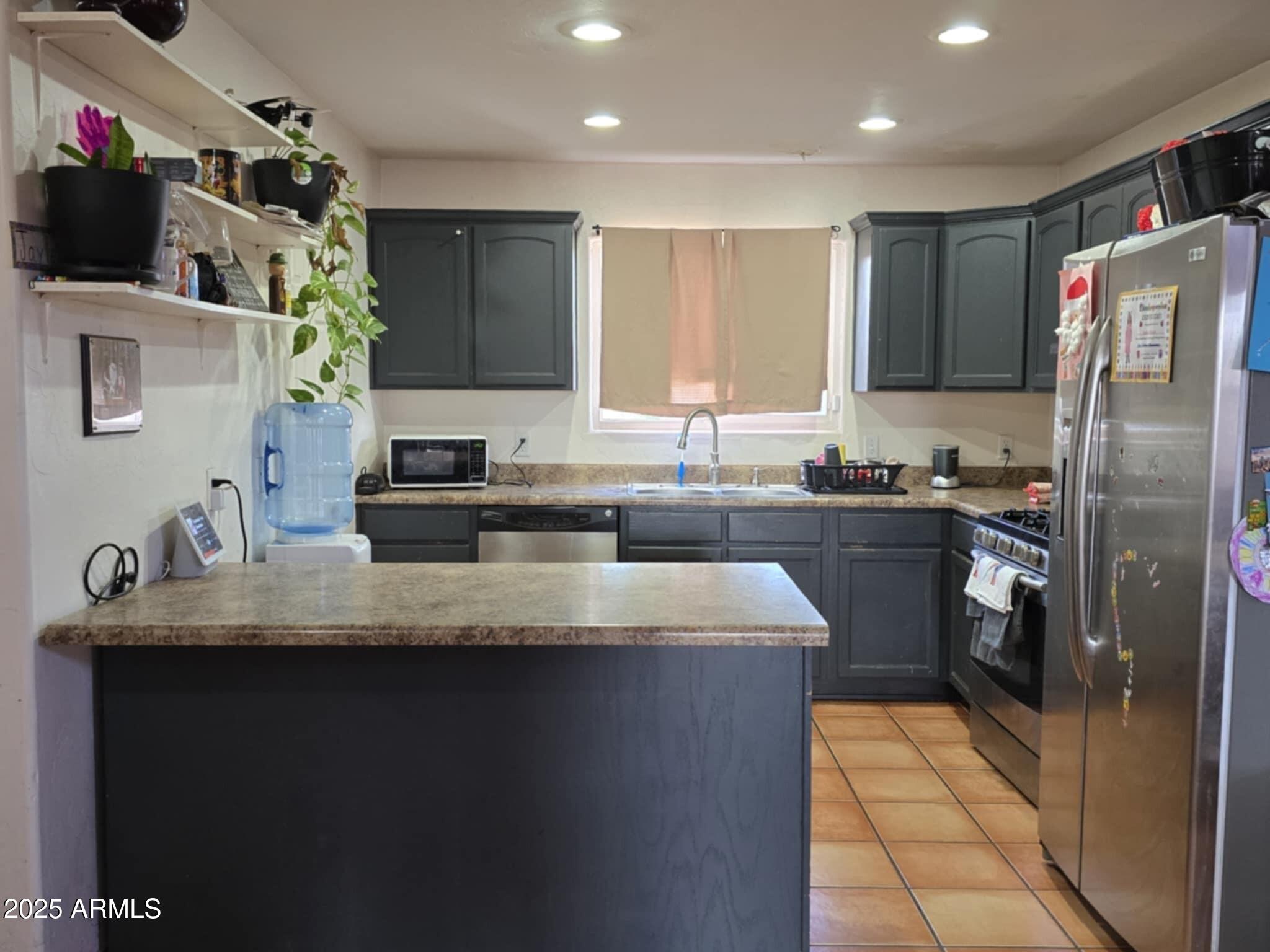 4207 Santa Fe Avenue Douglas, AZ 85607 - Photo 2 of 10 Kitchen 1