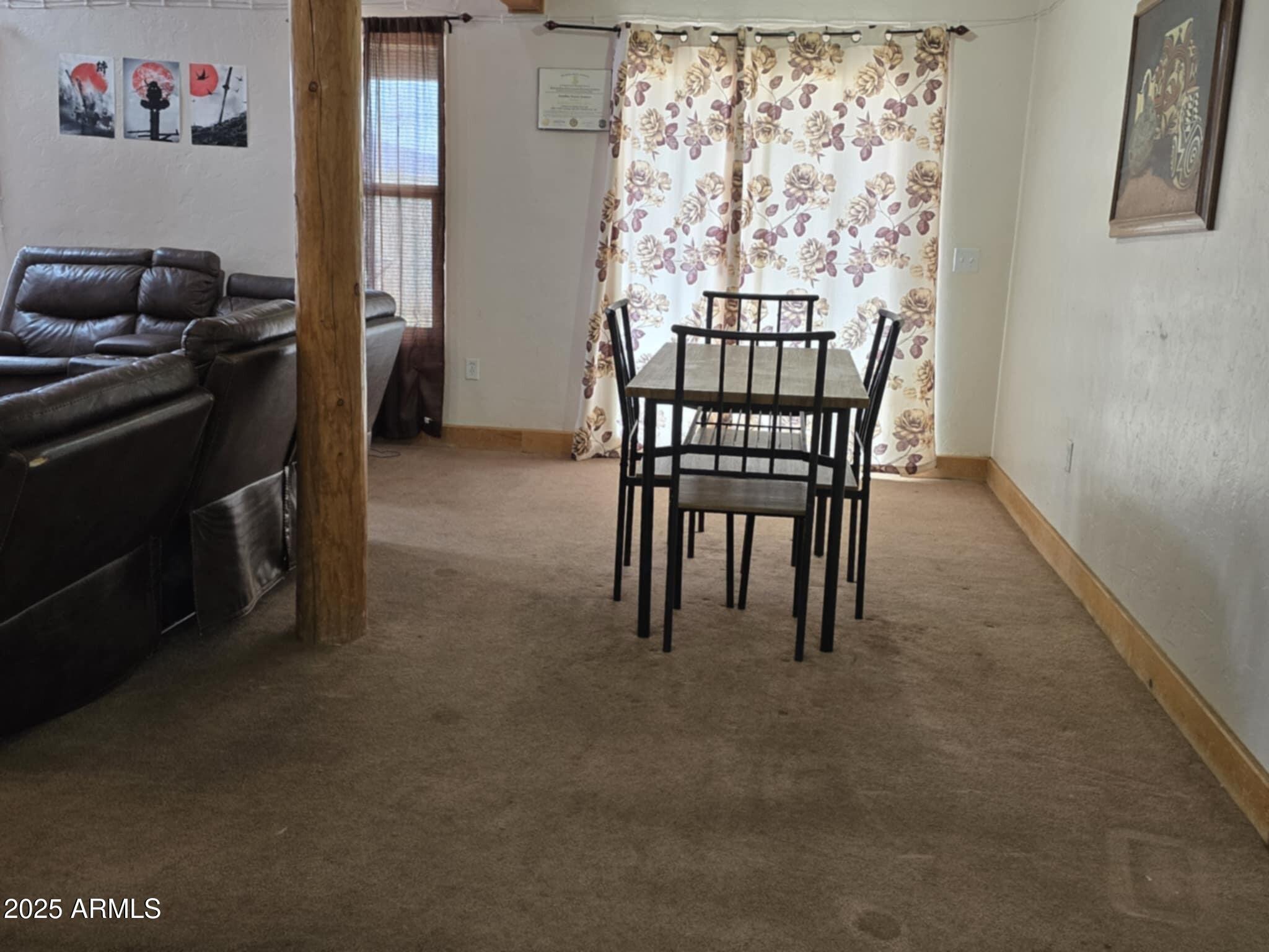 4207 Santa Fe Avenue Douglas, AZ 85607 - Photo 4 of 10 Dining Area