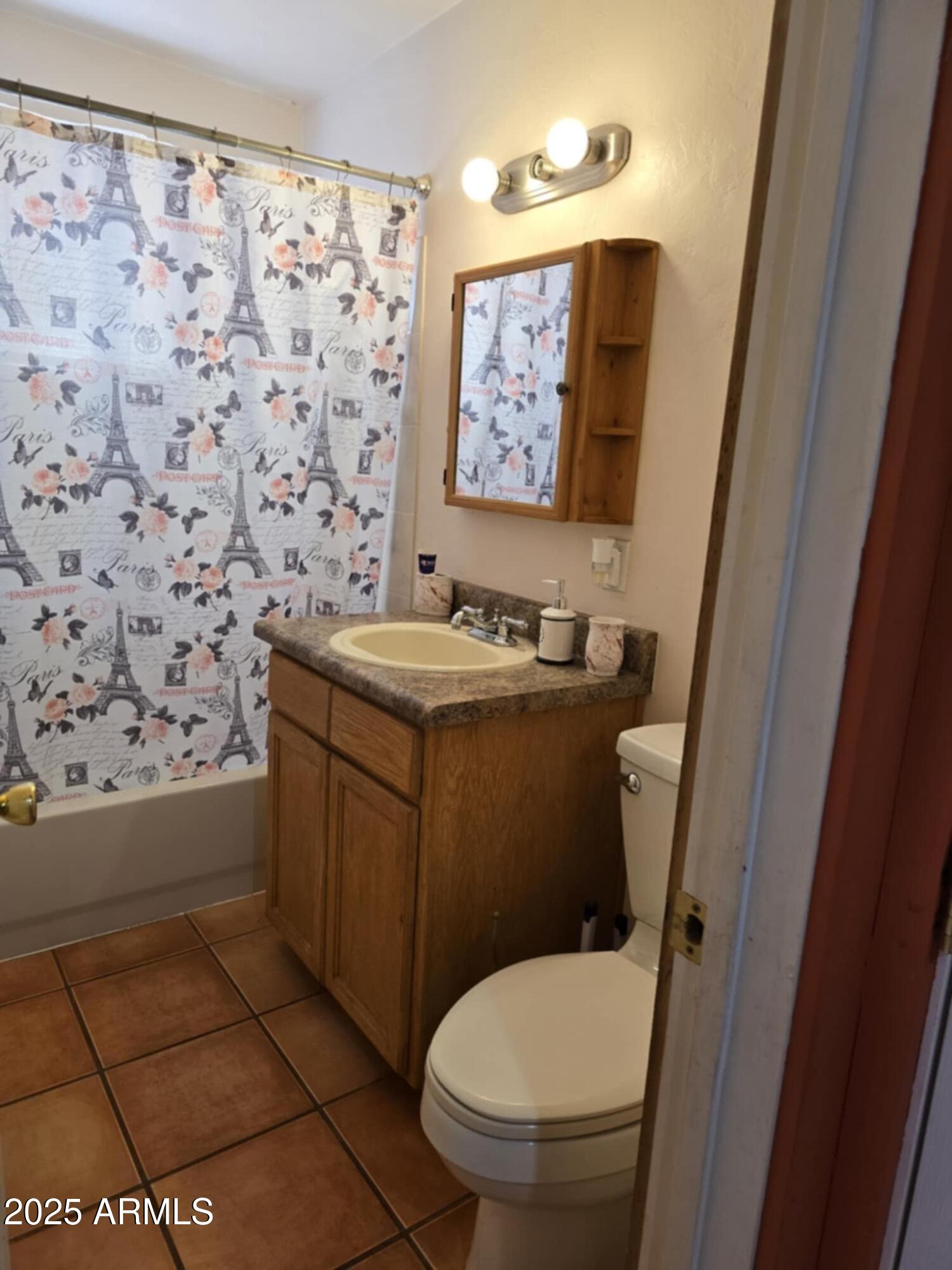 4207 Santa Fe Avenue Douglas, AZ 85607 - Photo 10 of 10 Restroom