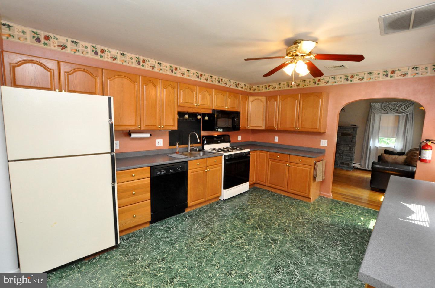 9 Alden Avenue Riverside, NJ 08075 - Photo 12 of 40