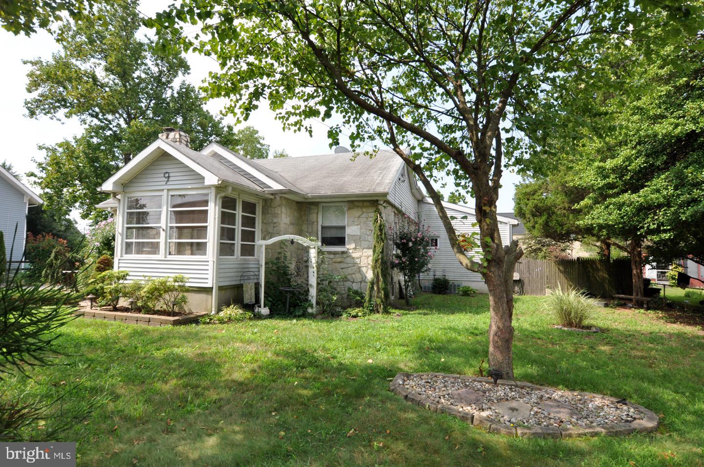 9 Alden Avenue Riverside, NJ 08075 - Photo 3 of 40