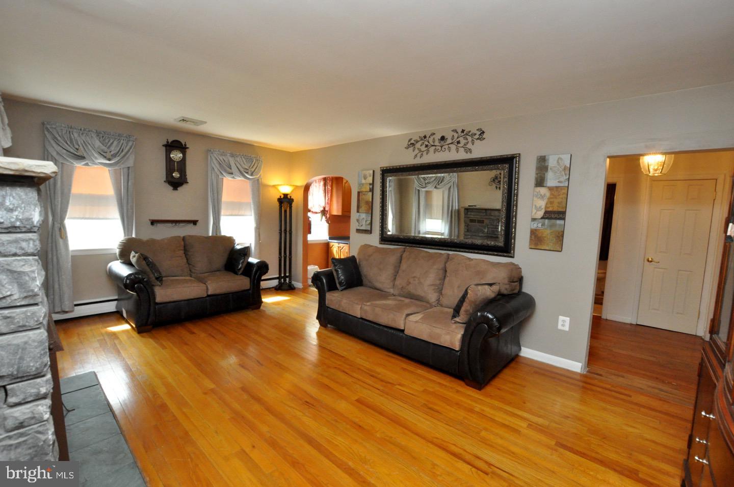 9 Alden Avenue Riverside, NJ 08075 - Photo 5 of 40