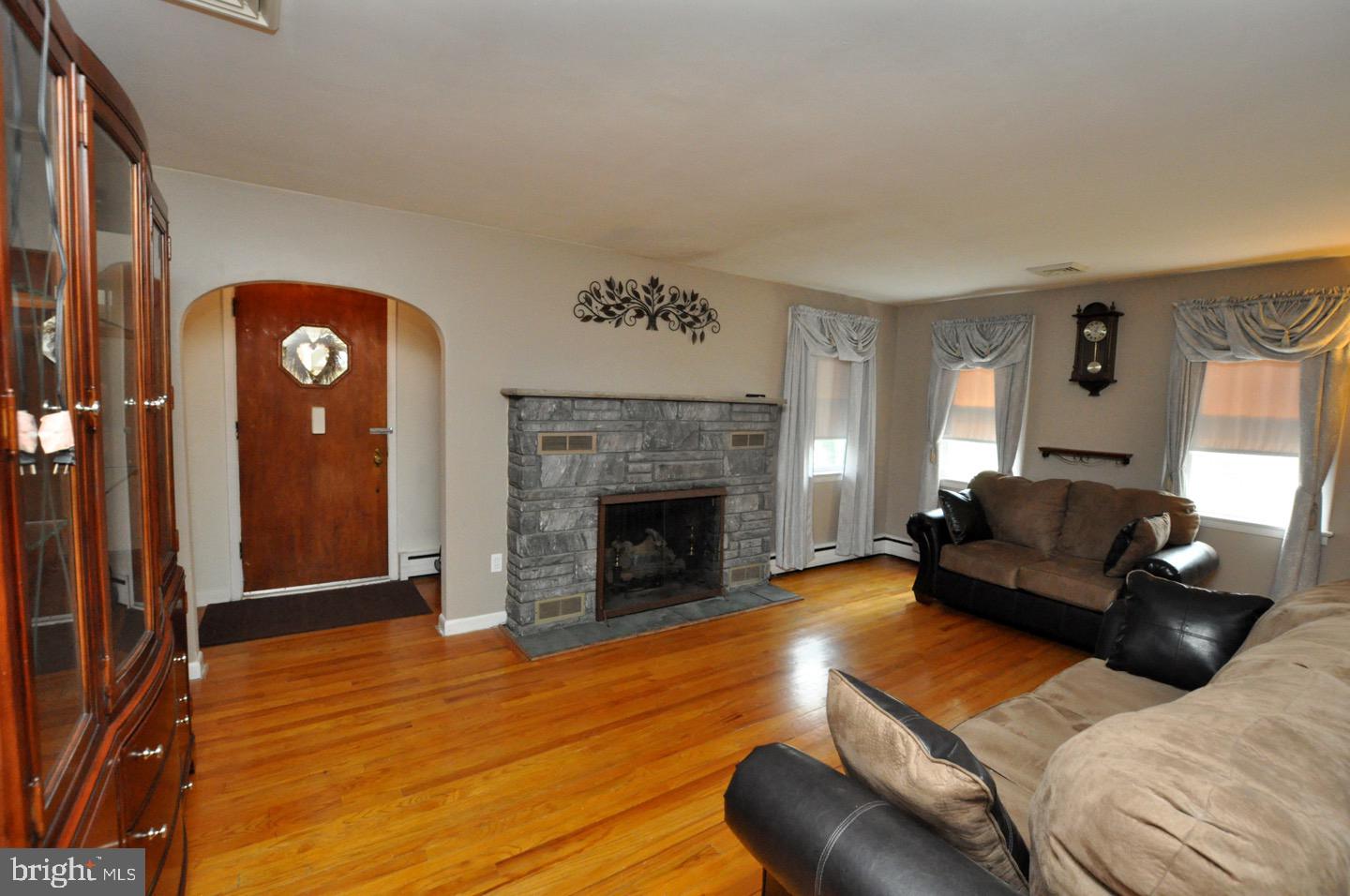 9 Alden Avenue Riverside, NJ 08075 - Photo 6 of 40
