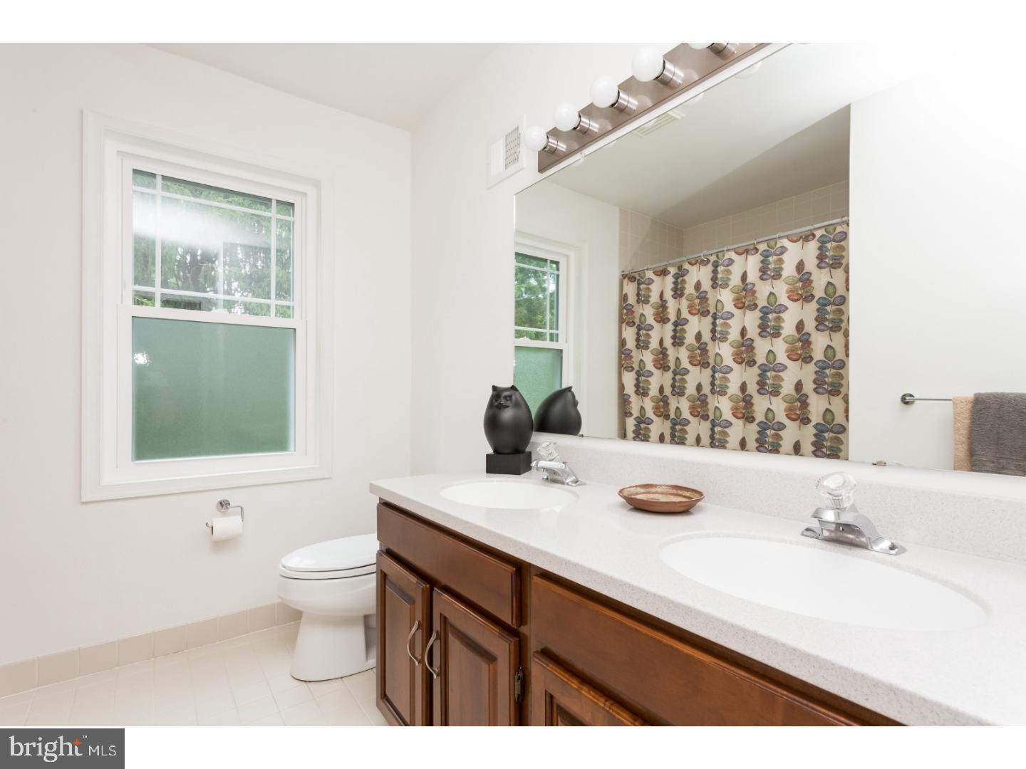 818 Shadow Farm Road West Chester, PA 19380 - Photo 22 of 23 Bathroom