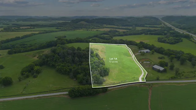 $1,500,000 | 1914 Thompson's Station Road East, Thompson's Station, TN 37179