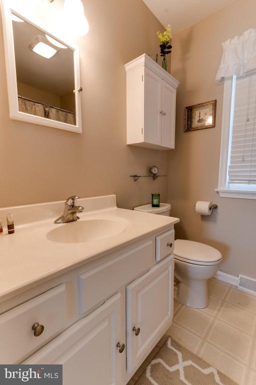 8 Irish Place Lititz, PA 17543 - Photo 23 of 53