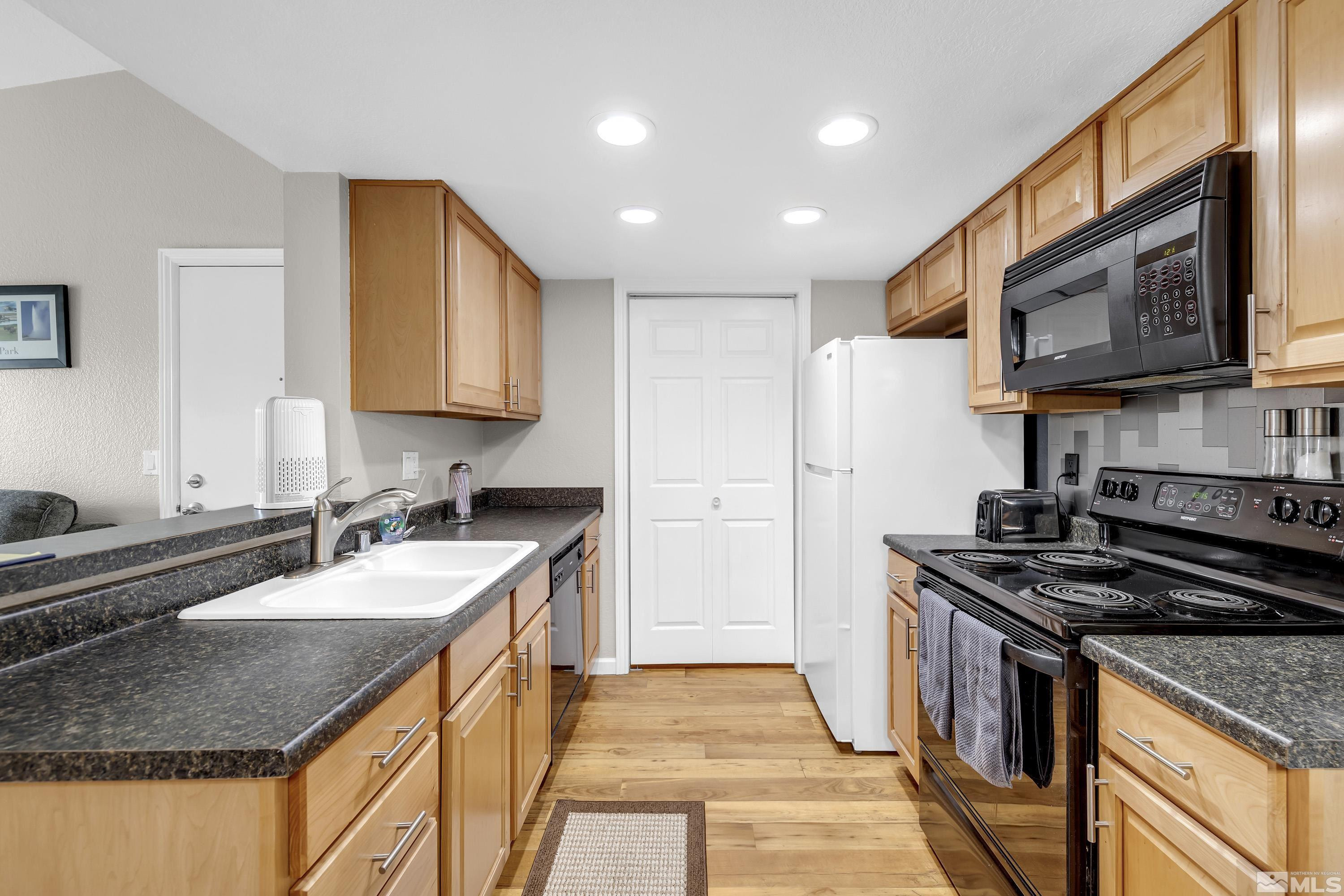 7680 Bluestone Drive, Unit 344 Reno, NV 89511 - Photo 12 of 32 Photo 12