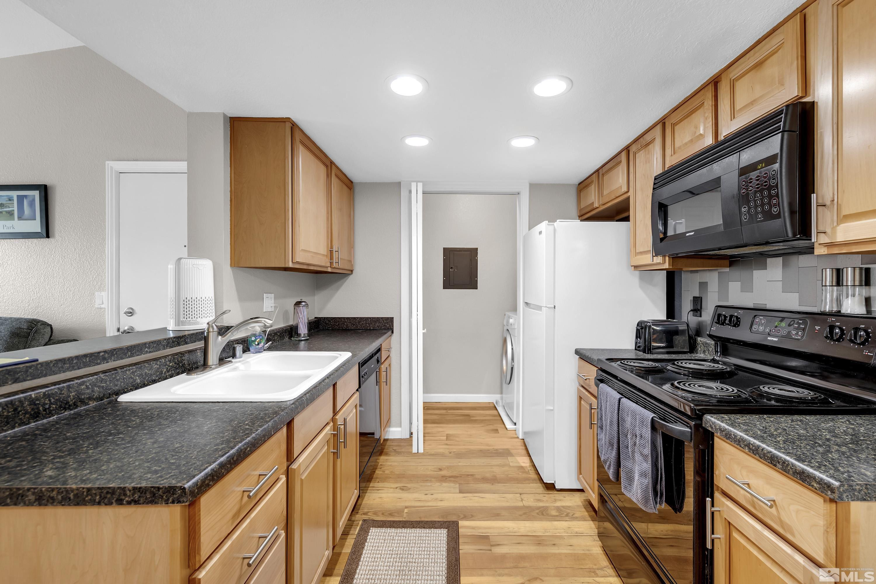 7680 Bluestone Drive, Unit 344 Reno, NV 89511 - Photo 13 of 32 Photo 13