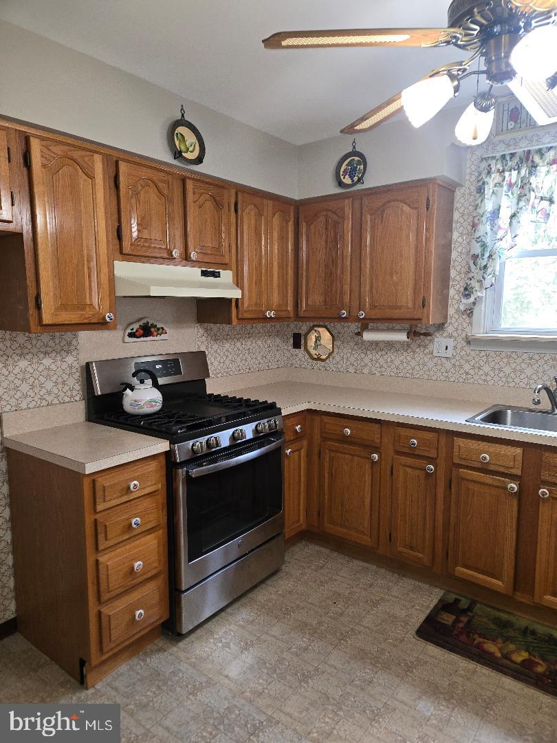 15150 Carter Road Philadelphia, PA 19116 - Photo 15 of 22 Gallery Image 15