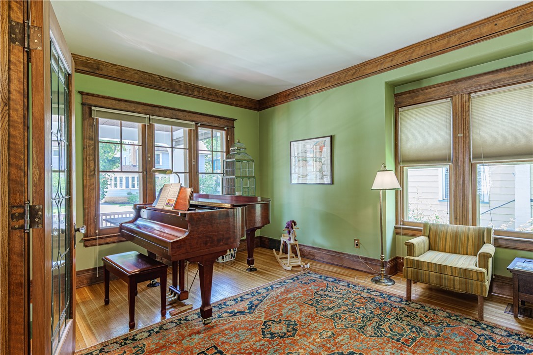 556 Harvard Street Rochester, NY 14607 - Photo 12 of 49