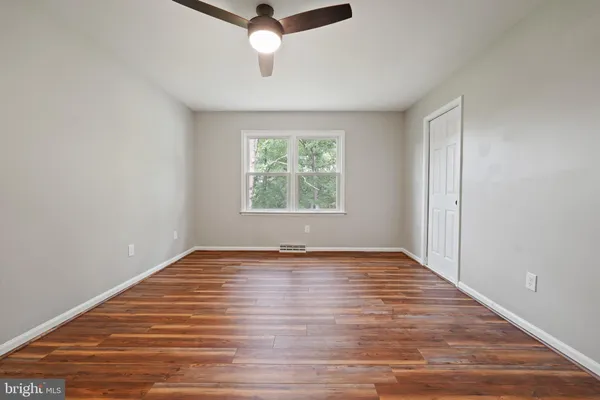 $4,400 | 19822 Smith Circle, Ashburn, VA 20147