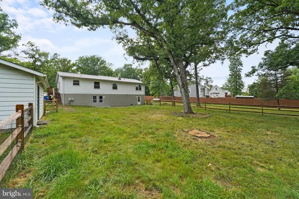 $4,400 | 19822 Smith Circle, Ashburn, VA 20147