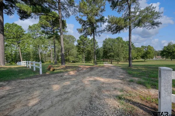 $1,250,000 | 12075 County Road 452, Lindale, TX 75771