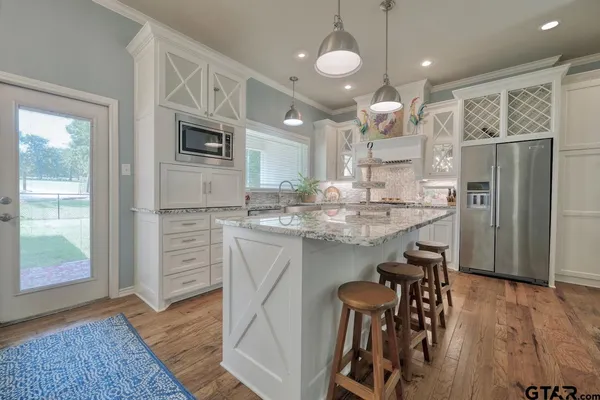 $1,250,000 | 12075 County Road 452, Lindale, TX 75771