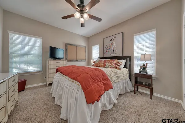 $1,250,000 | 12075 County Road 452, Lindale, TX 75771