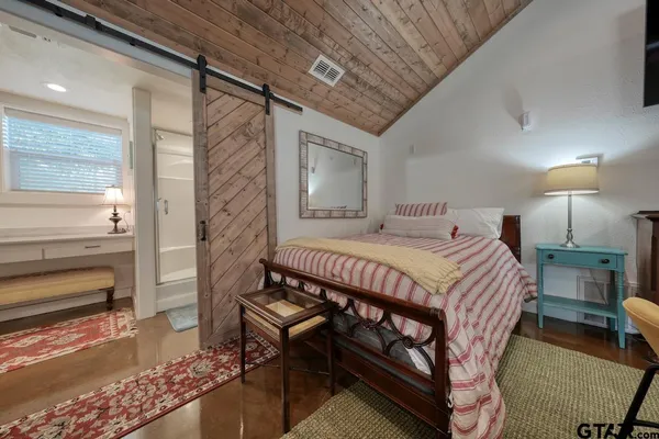 $1,250,000 | 12075 County Road 452, Lindale, TX 75771