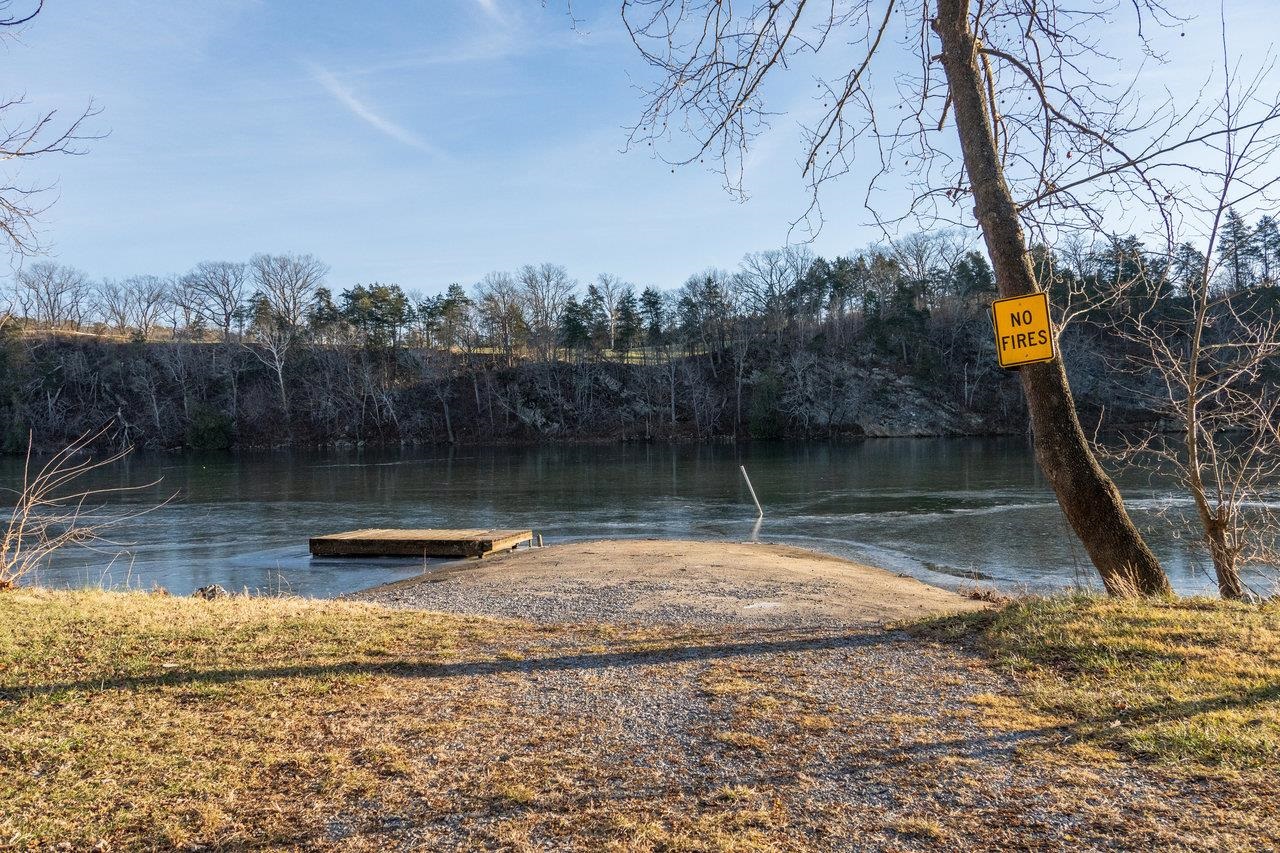 606 Riverside Drive Luray, VA 22835 - Photo 57 of 61 Community River access