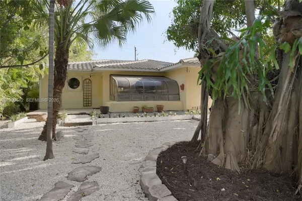 $7,500 | 1845 Daytonia Road, Miami Beach, FL 33141
