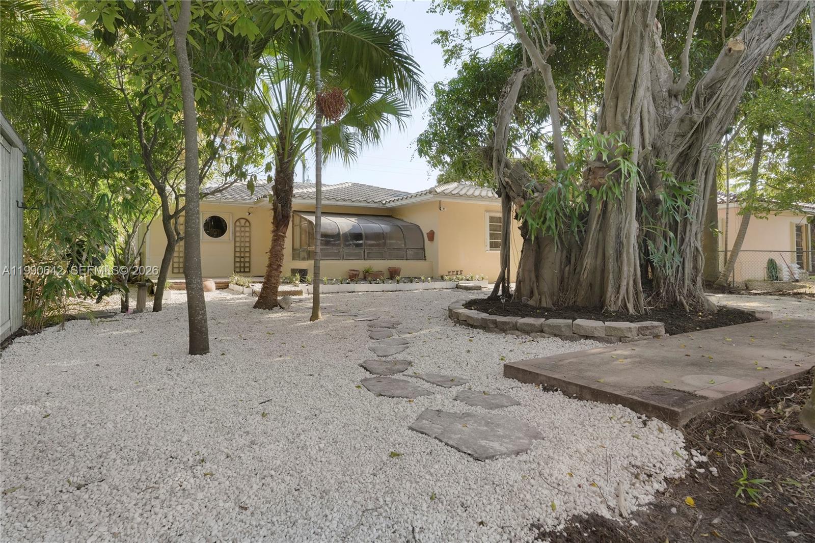 1845 Daytonia Road Miami Beach, FL 33141 - Photo 12 of 30