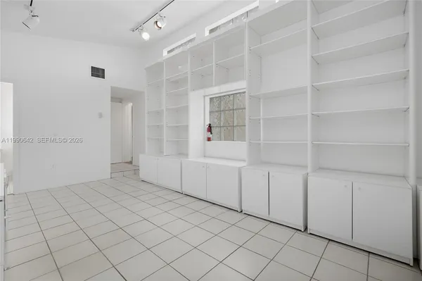 $7,500 | 1845 Daytonia Road, Miami Beach, FL 33141