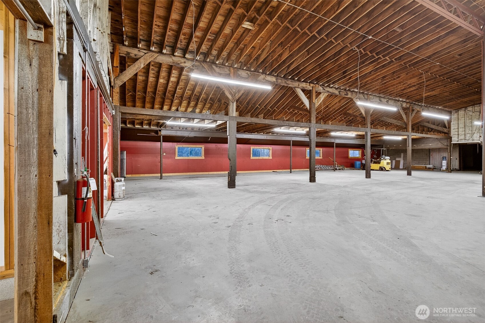 1260 Lower Sunnyslope Road Wenatchee, WA 98801 - Photo 8 of 24 a view of parking