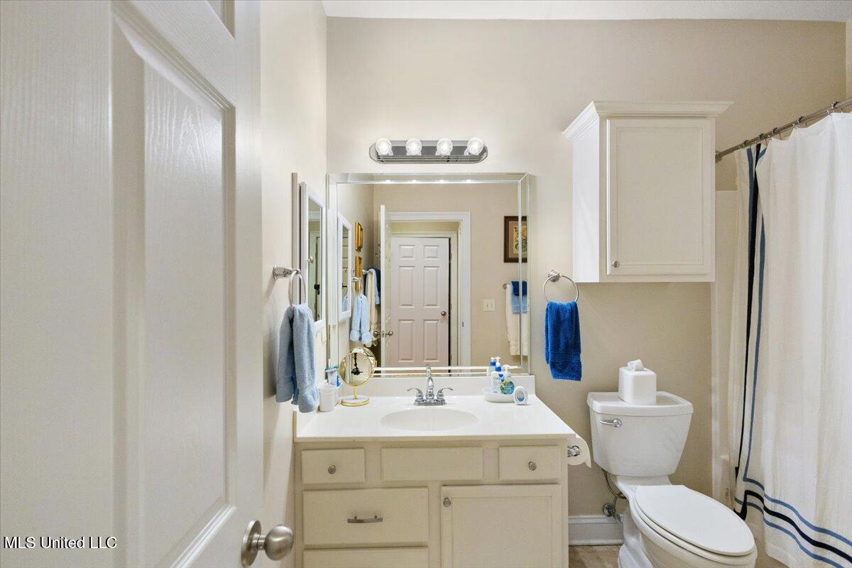 430 Independence Boulevard Flowood, MS 39232 - Photo 23 of 33 Second bathroom