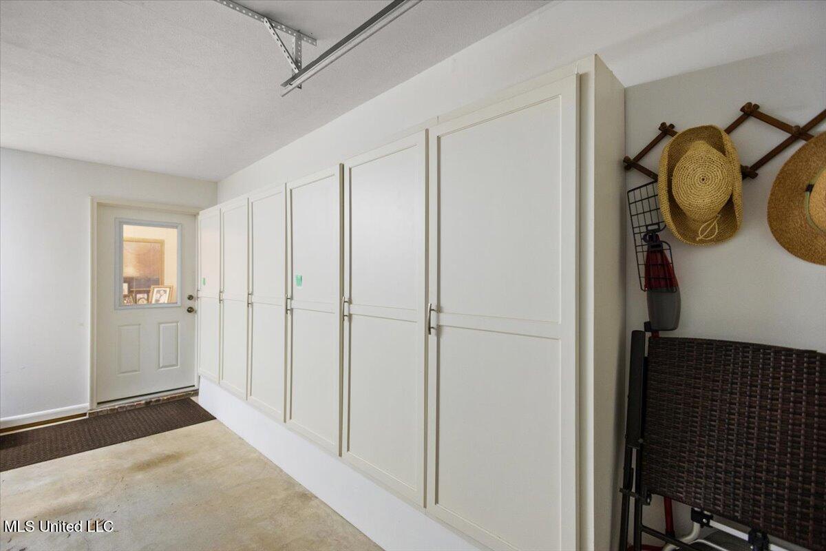 430 Independence Boulevard Flowood, MS 39232 - Photo 31 of 33 Garage storage