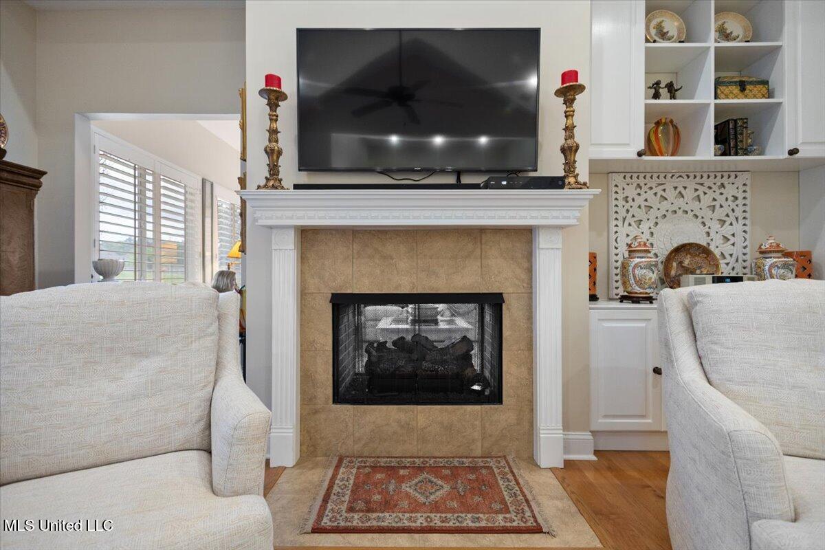430 Independence Boulevard Flowood, MS 39232 - Photo 9 of 33 Living Room