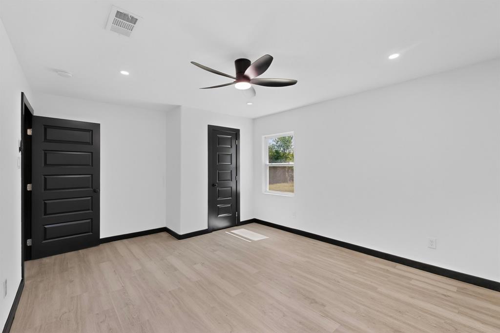1624 Houghton Road Dallas, TX 75217 - Photo 20 of 40