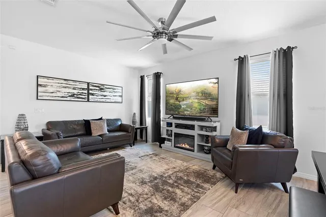 $427,500 | 3903 Winged Elm Court, Clermont, FL 34714