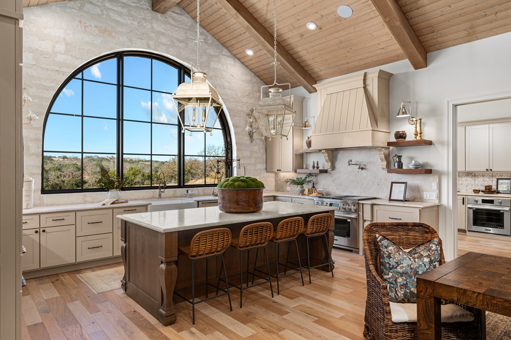 4412 Comanche Trace Drive Kerrville, TX 78028 - Photo 9 of 47