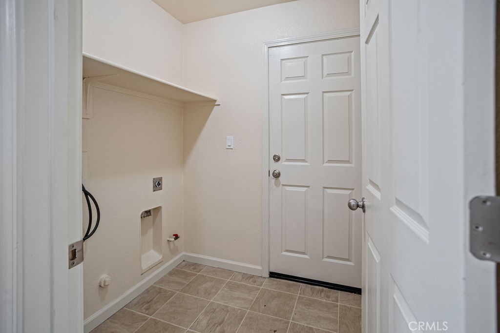 2344 Siena Court Merced, CA 95341 - Photo 14 of 19 a view of bathroom