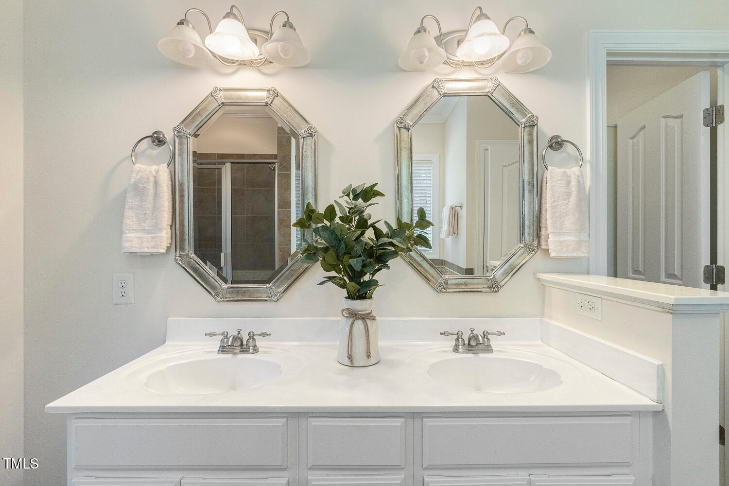 2628 Hunters Meadow Lane Raleigh, NC 27606 - Photo 39 of 76 2628 Hunters Meadow Ln Raleigh-large-039