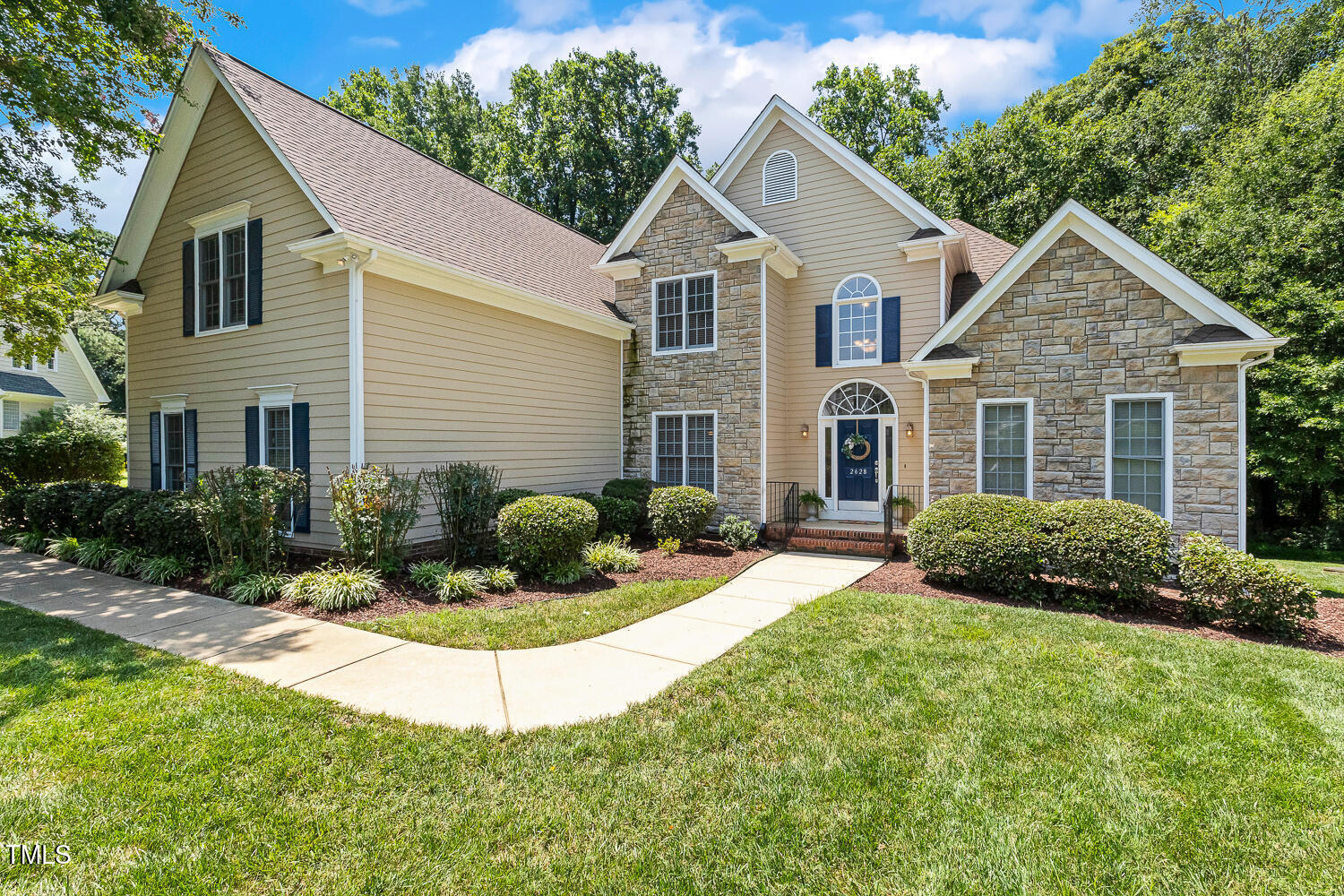 2628 Hunters Meadow Lane Raleigh, NC 27606 - Photo 6 of 76 2628 Hunters Meadow Ln Raleigh-large-006