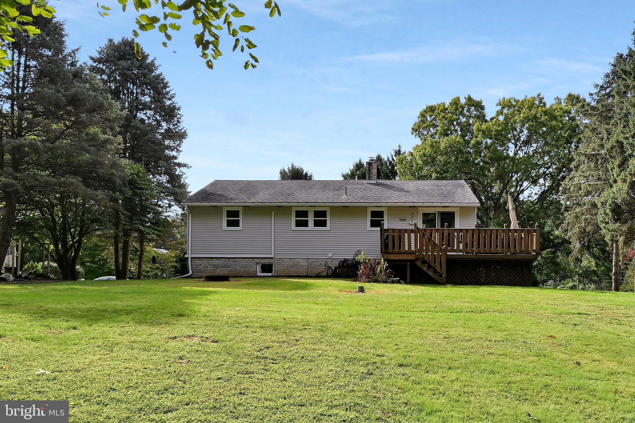 459 Aberdeen Road Elizabethtown, PA 17022 - Photo 42 of 50 Exterior Back
